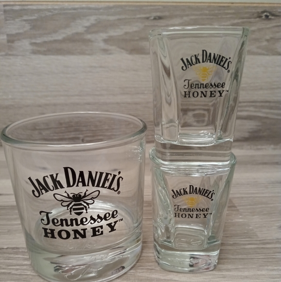 Jack Daniels Tennessee Honey Glass Set - Picture 6 of 10